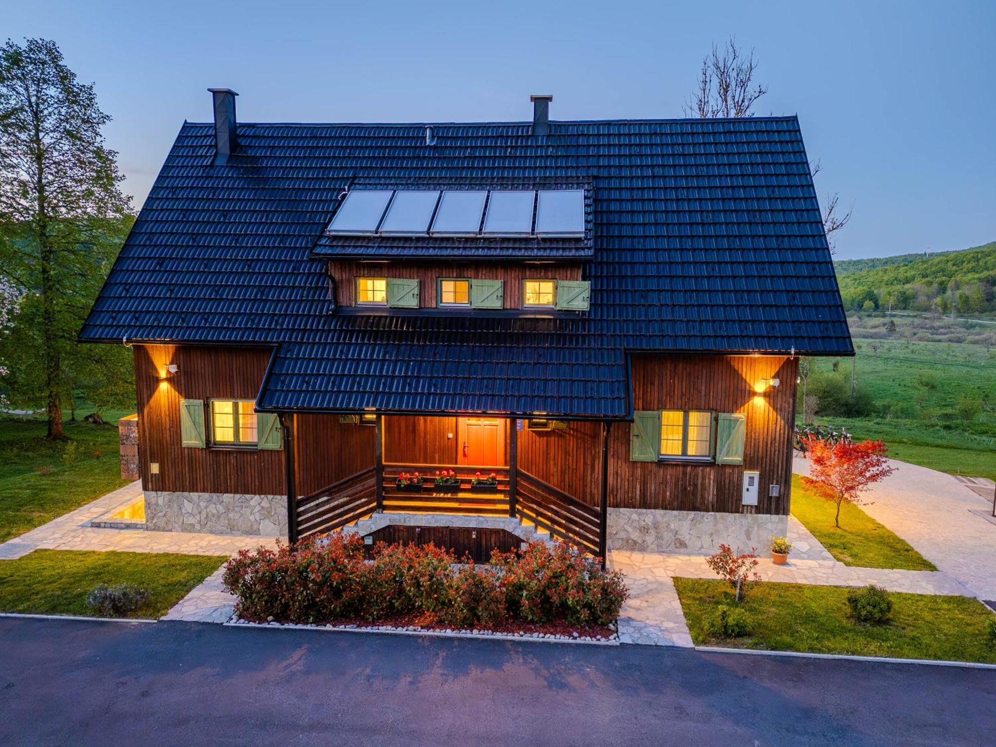 Hotel Tesla's Gastro House Plitvice Plitvička Jezera Exterior foto
